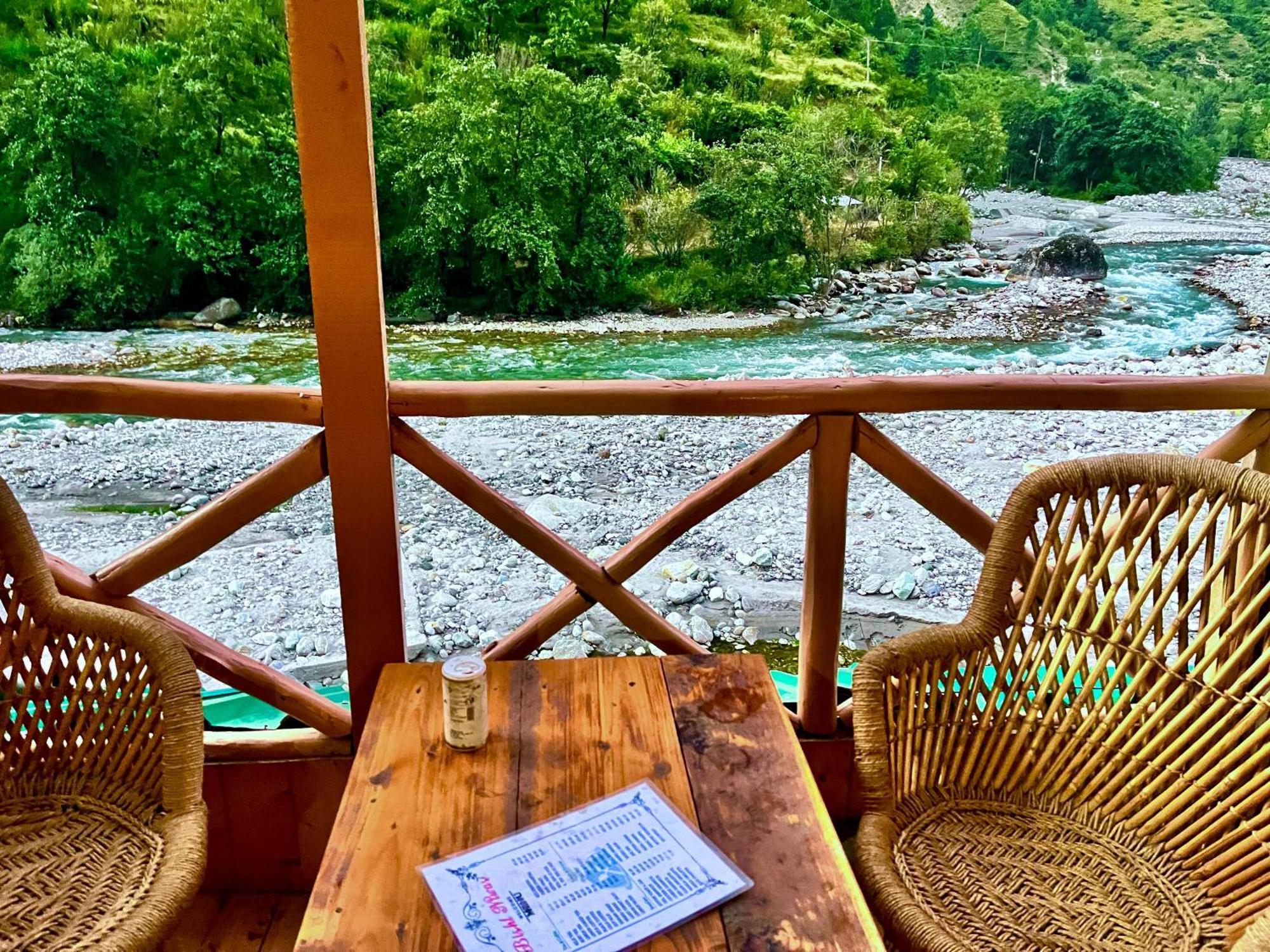 Himalayan River Resort, Manali - #Riverside # Private Parking # Scenic River & Mountain View # Open Cafe # Spacious Rooms - Manali (Himachal Pradesh), Manali